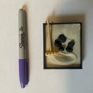 Desktop mini zen garden